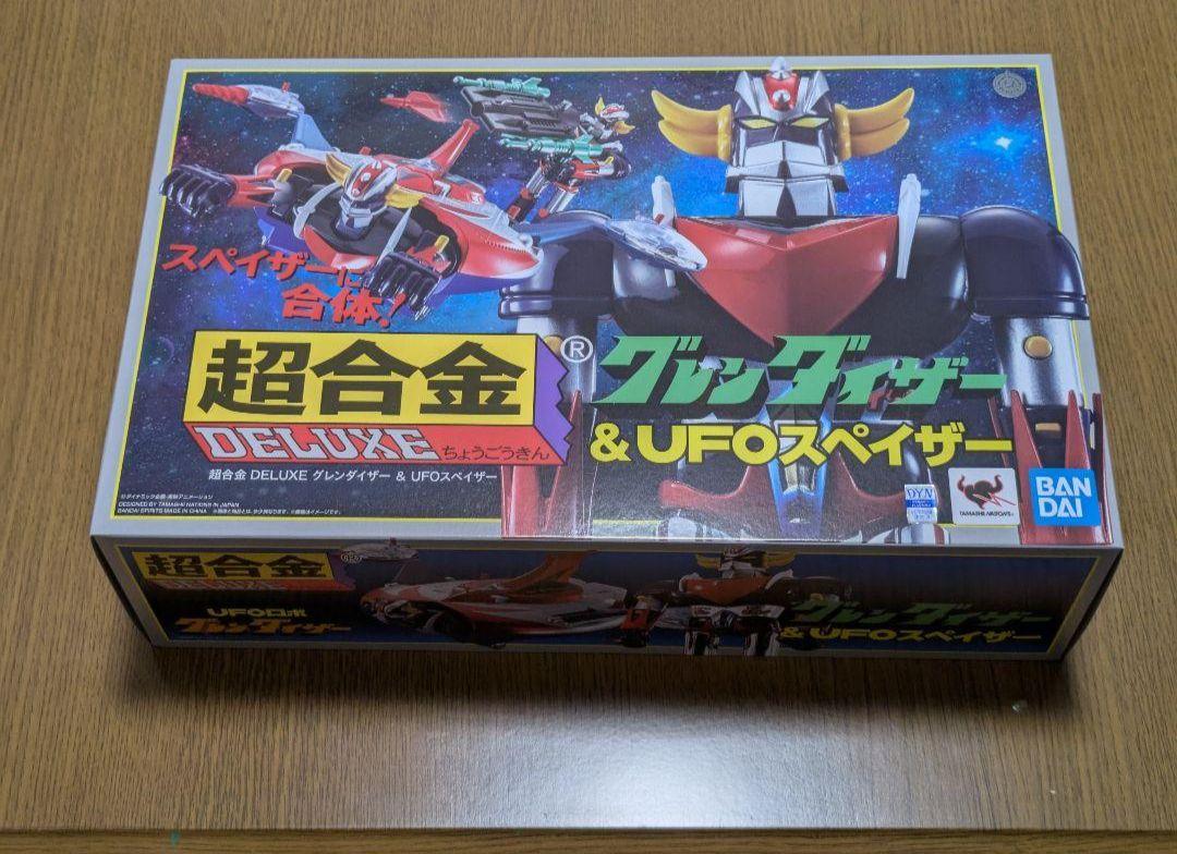 

[Б/У] Chogokin Deluxe UFO Robot Grendizer & UFO Spacer