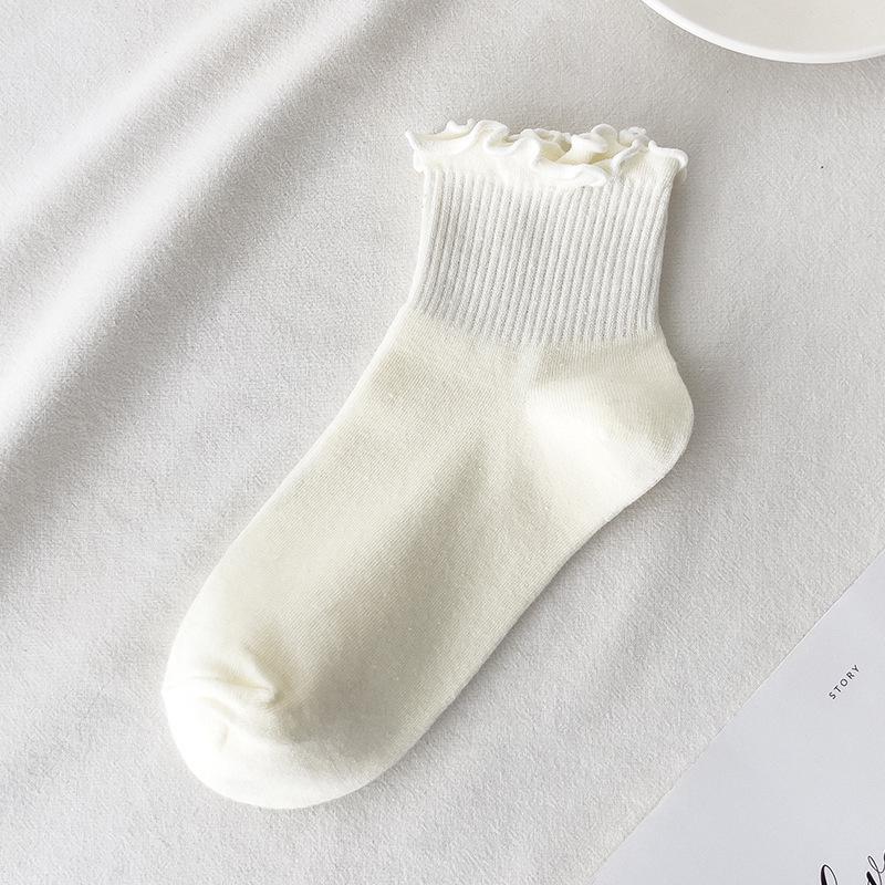 Women's Japanese Style Ruffle Edge Short Socks - Spring/Summer Thin Fashion, Solid Colors, Versatile for Pairing with Small Leather Shoes.