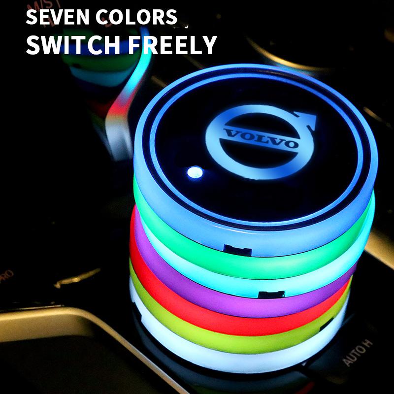 7 bunte LEDs für Volvo XC60 XC40 XC70 XC90 R Design Logo Auto Wasserbechermatte Getränkehalter Untersetzer Licht Dekorative Zubehörteile