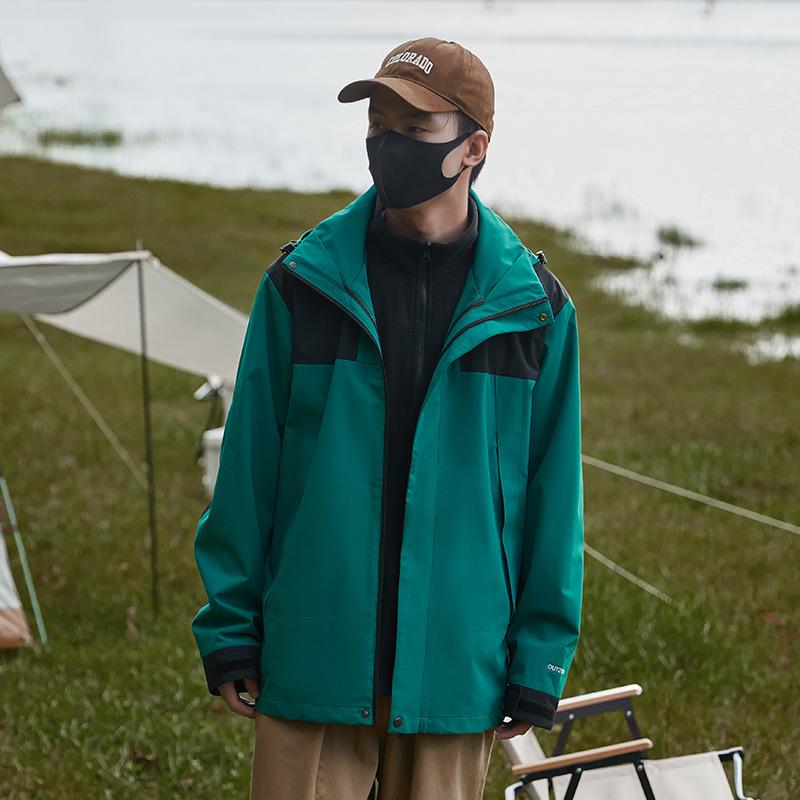 Herbst und Winter Neue Drei-in-Eins-Paare Abnehmbare Innenauskleidung Mit Kapuze Winddichte Bergsteigerbekleidung Warme Outdoor-Hardshelljacke