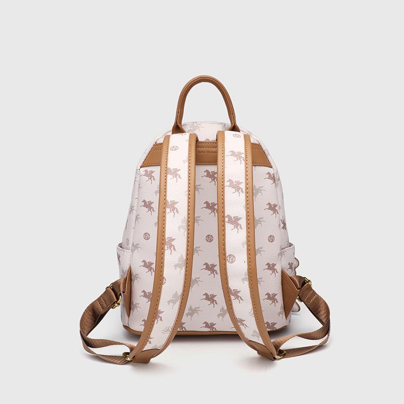 2025 Fashion Women Backpacks With Bear Ornament Small Outdoor Travelling Daypacks For Ladies Pegasus Print Commuting Backpack