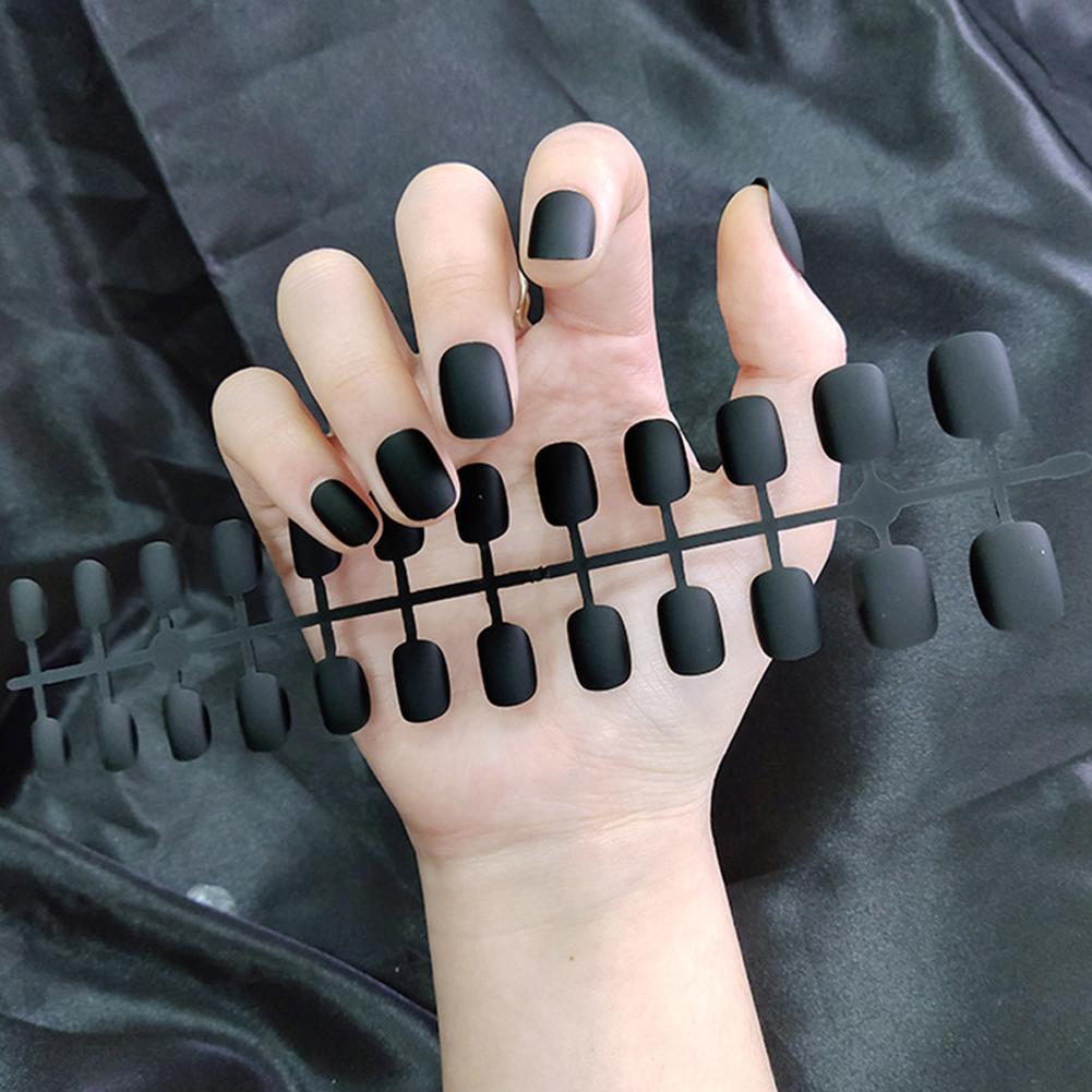 24Pcs/Set Matte False Nails Simple Solid Color Short Nails Press On Fake Nail Tips Full Cover Artificial Fingernails Detachable