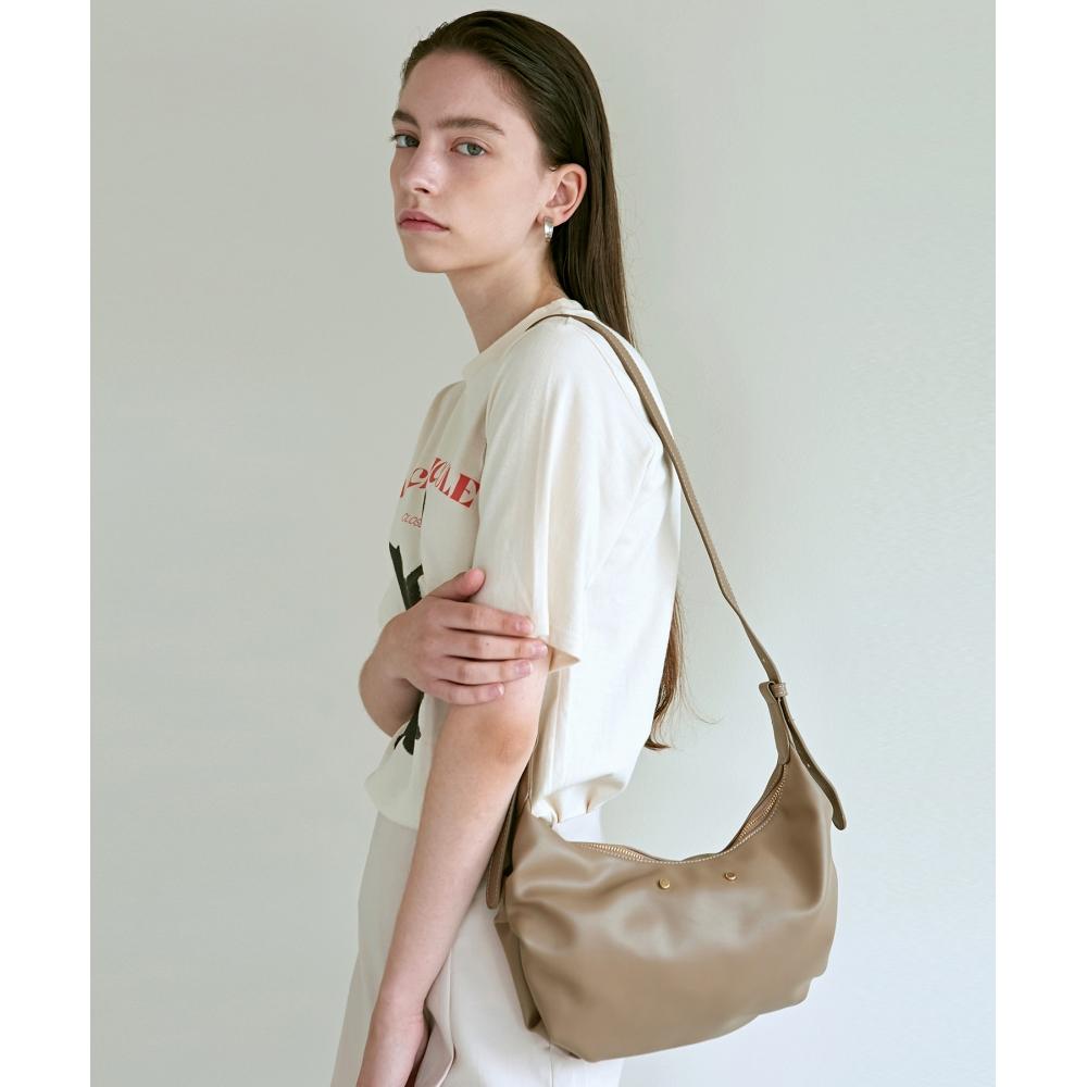 

Сумка NICKNICOLE 21ALL в форме полумесяцаКоричневый