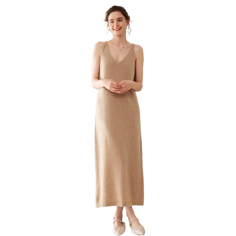 Elegant Korean-Style Knitted Cashmere Dress - Strappy, Slimming, and Luxurious Fashion Staple