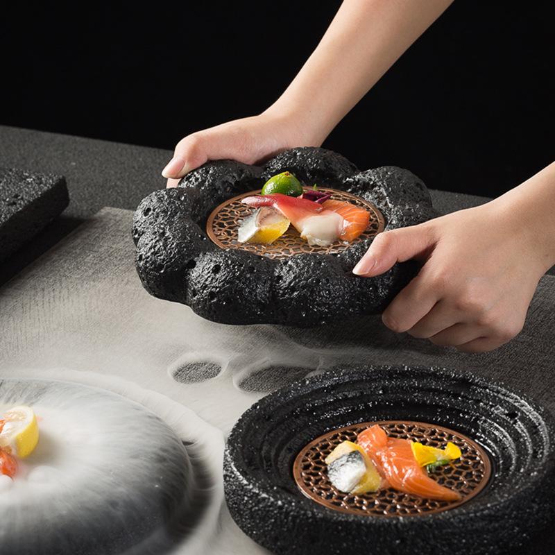 Wjg Pretty B Coal Hotel Creative Dry Ice Plate Smoked Barbecue Planet Bowl Volcanic Stone Ball Plate Molecular Cuisine Plate Concept Tableware