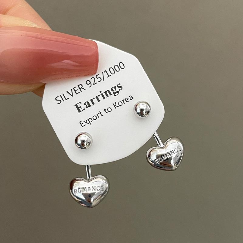 Minimalist Heart Stud Earrings: Light Luxury, High-End Fashion, Unique Design