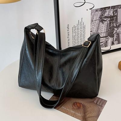 PU-läder Pendlar Mode Vintage Casual Tygväska Stilfulla Crossbody-väskor för Kvinnor Textur Stor Kapacitet Temperament