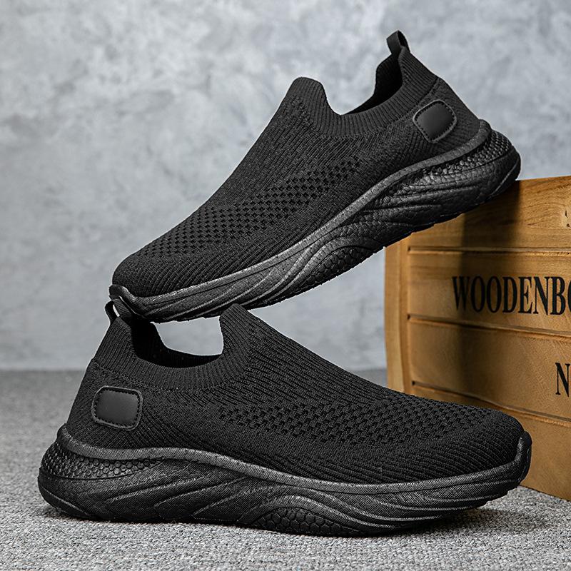 Autumn Outdoor Couple Shoes New Mesh Breathable Lightweight Sports Shoes Flying Weaving Casual Men