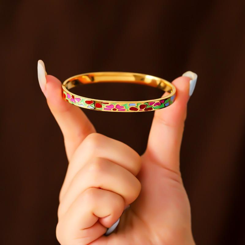 Hot-selling Titanium Steel Enamel Painted Bracelet K Vacuum Electroplating Women's Retro Personalized Oil Drip Titanium Steel Bracelet