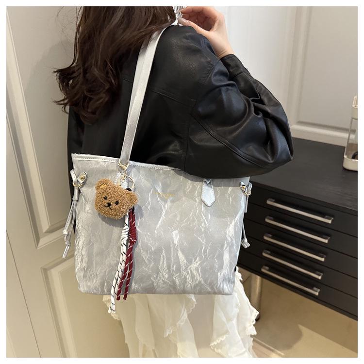 Versatile High-Capacity Crossbody Tote with Trendy Textured Finish