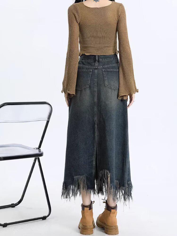 

High-Waisted A-Line Denim Midi Skirt with Slit and Tassels for Women - Slimming Hip-Hugging Design for Spring and Autumn 2025. M: Height 155-165CM, Weight 95-108 lbs