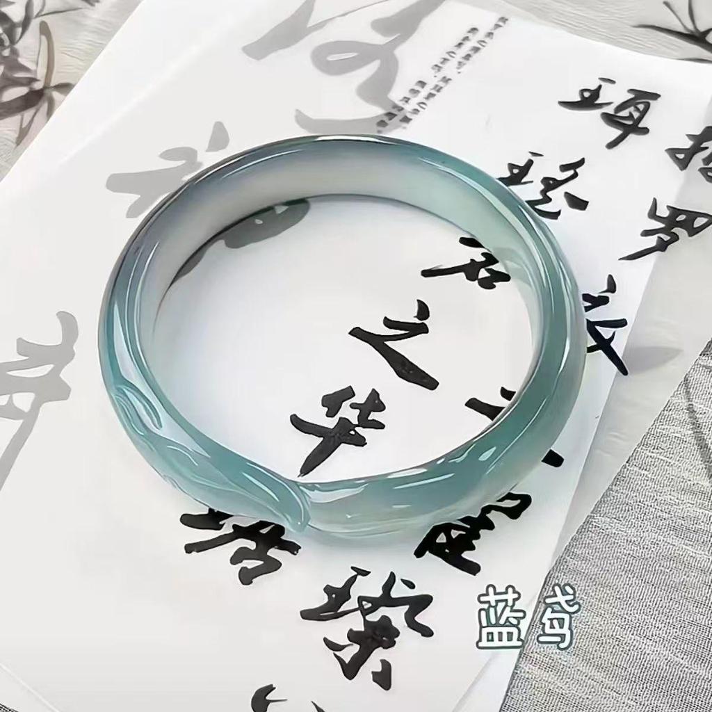 Baroque Pearl Drawstring Bracelet: Women's Light Luxury, Irregular Design, Exquisite Handcrafted Jewelry.