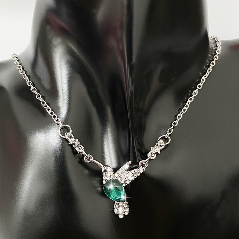 Collana Pendente Colibrì di Cristallo alla Moda Collana Girocollo Animale Scintillante di Zircone Raffinato per Donne Gioielli di Tendenza per Feste Regali