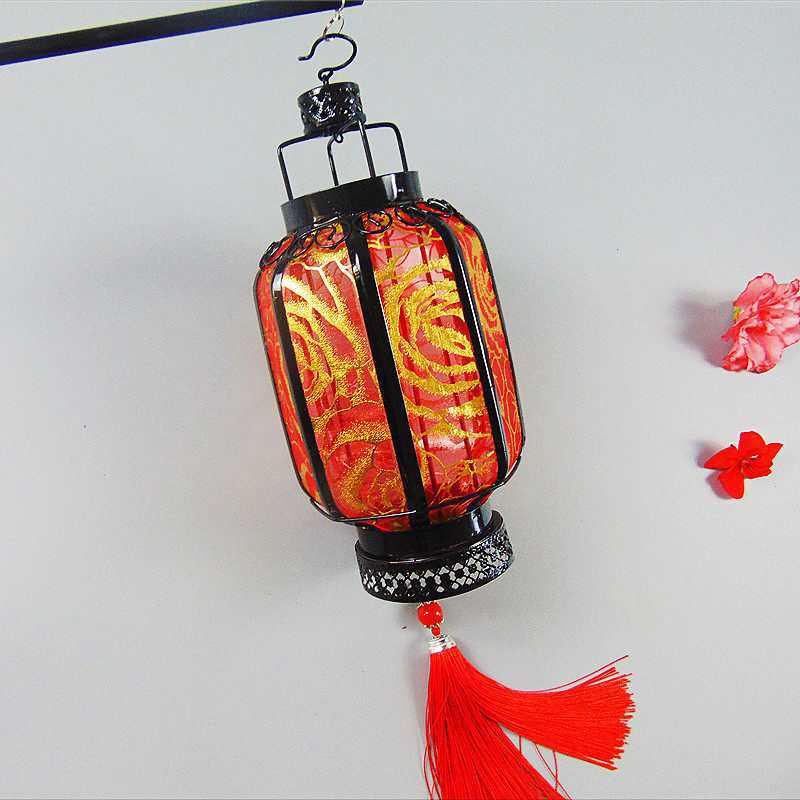 Hanfu Style Antique Handheld Lantern - Iron Art, Luminous Palace Lantern, Chinese Style Photography Prop, Flower Design
