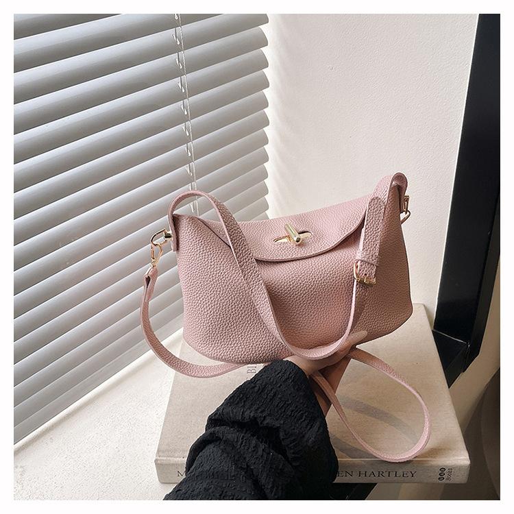 Autumn small fresh simple foreign style solid color handbag bag temperament casual messenger women's bag tide