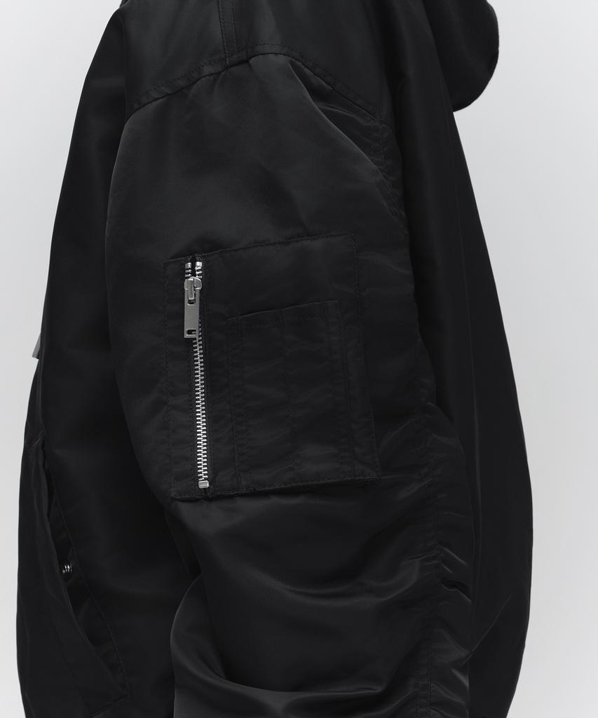 Musinsa Standard Übergroße Ma-1 Bomberjacke mit abnehmbarer Kapuze [Schwarz]