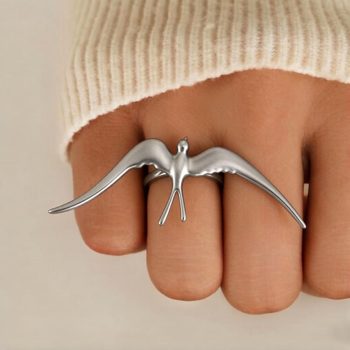 Kreative Edelstahl Schwalbenringe Damen Vogel Übertriebene Offene Ringe Nicht Verblassend Party Schmuck Zubehör brown