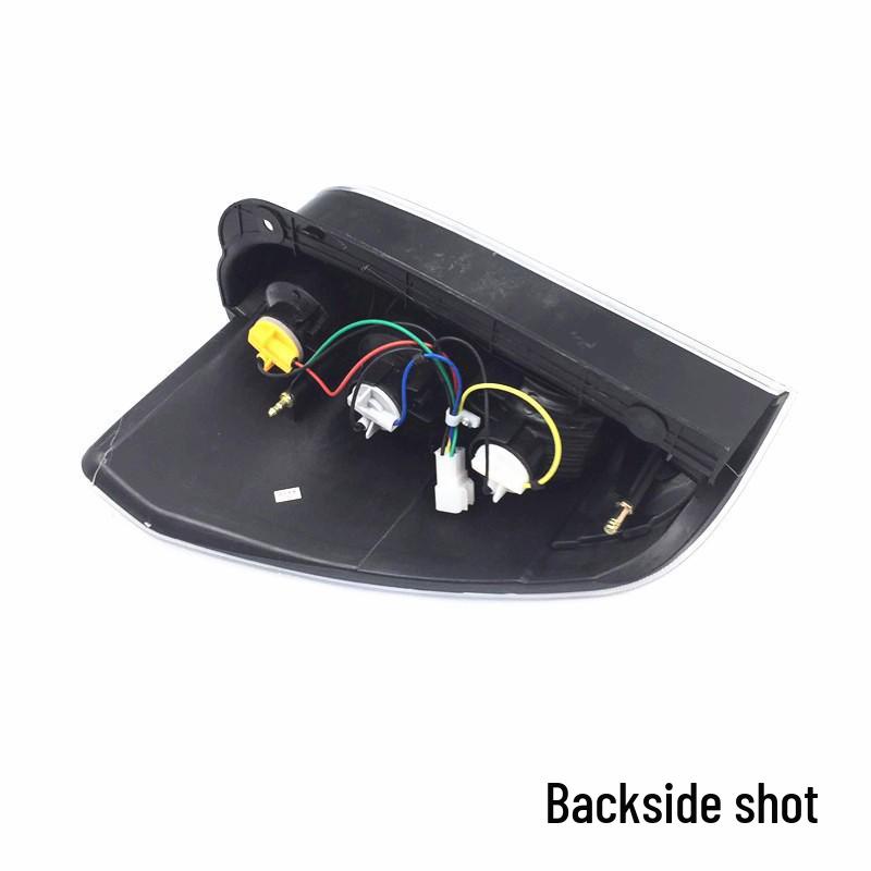 Wuling Zhiguang 6390 Luxury Rear Taillight: Red & White Brake and Reversing Light