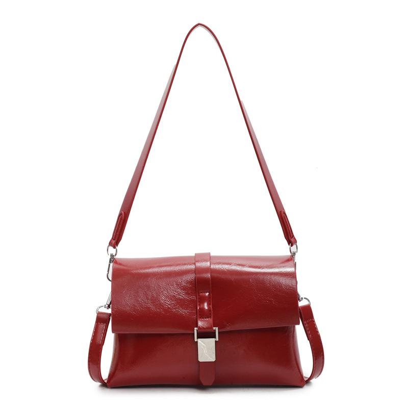 Retro casual commuter small bag women's simple versatile shoulder bag 2025 spring and summer niche fashion underarm bag
