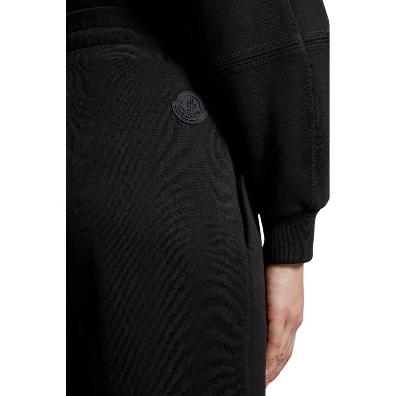 Moncler Embossed Logo Trackpants Solid Color Mid-Rise Fitted Elastic Harem Knit Joggers Women bottoms Black J10938H00005809KR999