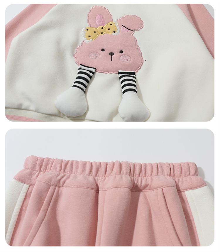 Trendy 2025 Girls' Baseball Suit Set - Spring/Autumn Fashionable Two-Piece Outfit for Kids