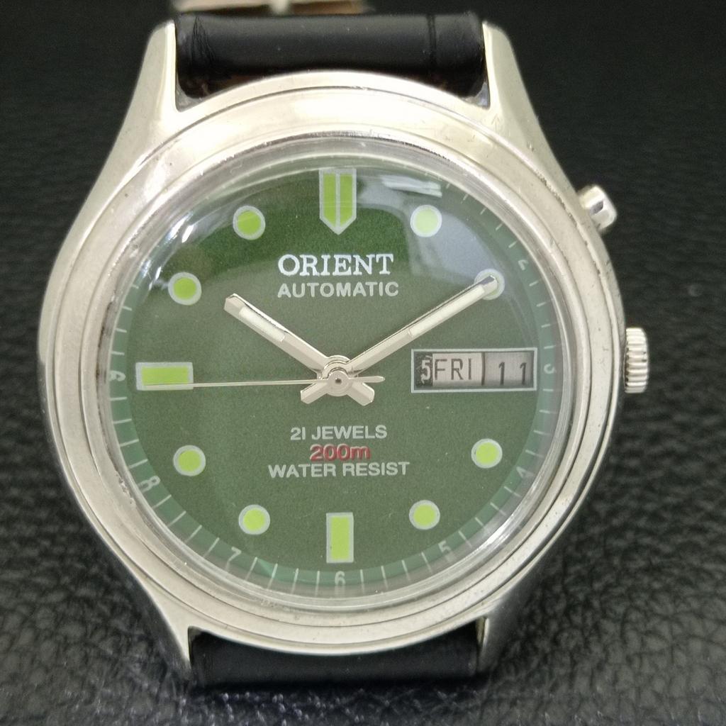 VINTAGE ORIENT AUTOMATIC 46941 JAPAN MENS GREEN COLOR DIAL WATCH A700635-5 R204-a700635