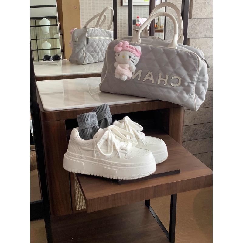 

New summer small man round head inner height increase thick sole lace-up sports and leisure little white shoes female student board shoes 34