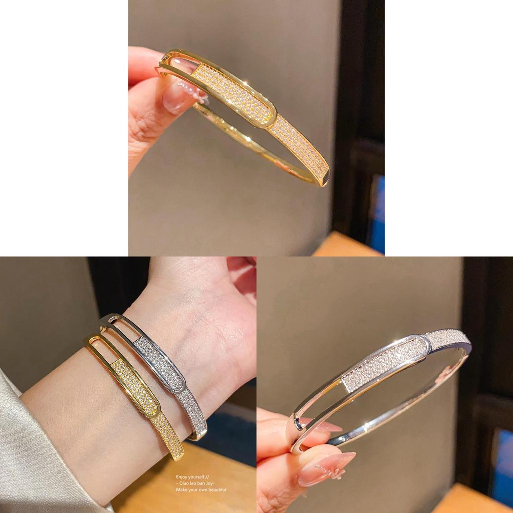 Geometrisches Goldplattiertes Zirkonium Ovales Manschettenarmband Für Modebewusste Frauen