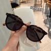Fashion Style Sunglasses Women Rivets Decoration Anti-Glare Women'S Sun Glasses Beach Playing Man Sunglass