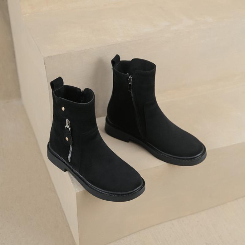 Autumn and Winter Women's Platform Knight Boots Round Head Low Heel Large Size Medium Boots Non-slip Square Heel New Rubber Sole Women's Boots