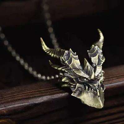 Neu Einfach Retro Trend Todsflügel Monster Halskette Anhänger Männer und Frauen Hip Hop Punk Rock Cooles Geschenk Anhänger Zubehör