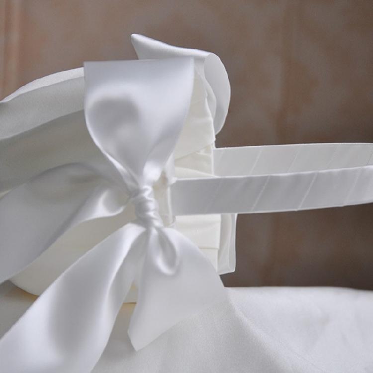 Romance Wedding Ceremony Flower Basket Flower Girl Basket with Satined Wrapped Easy Hold Handle Flower Holder for Bride