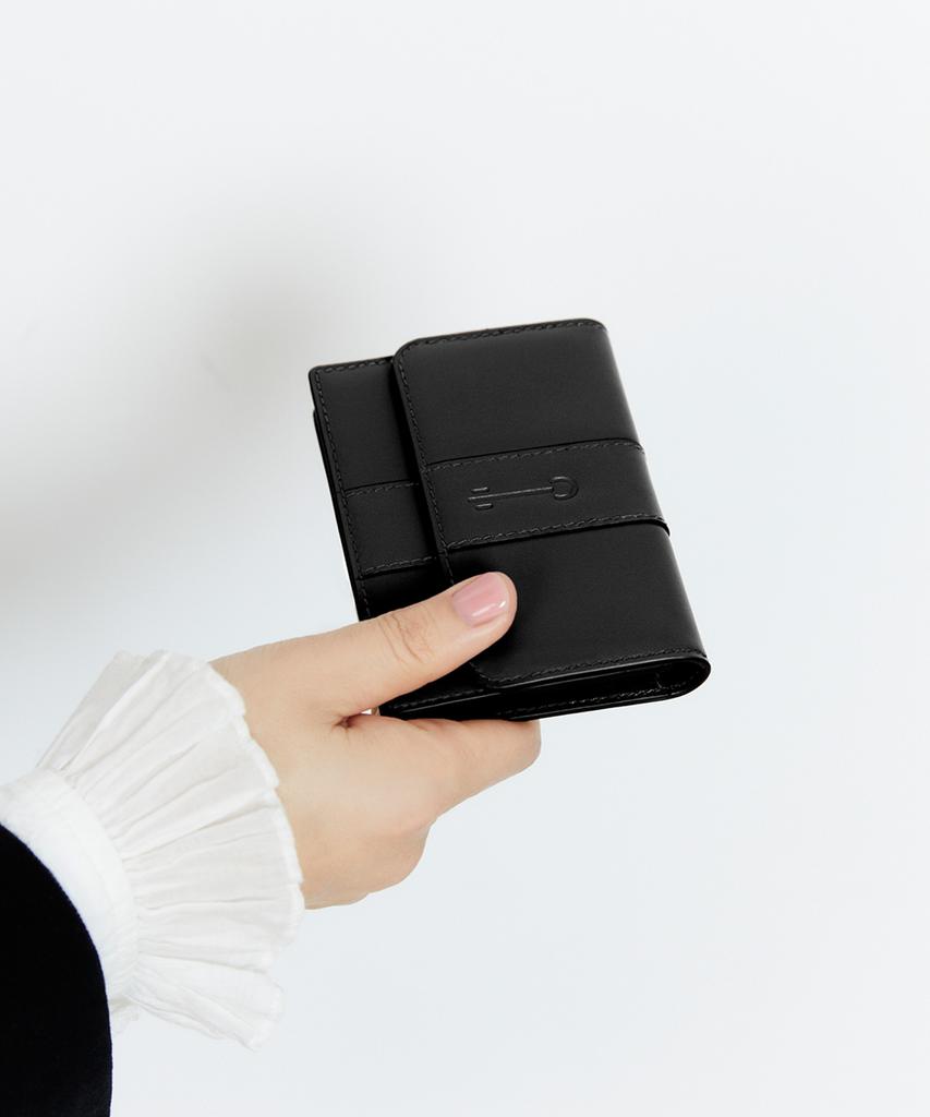 Clave Elva Black Card Wallet