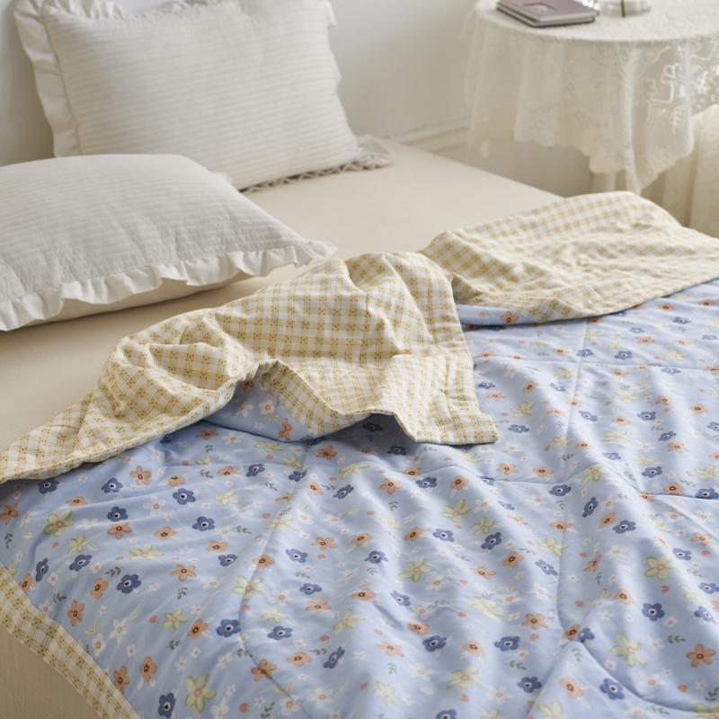 Fresh Floral Summer Quilt 100% Cotton Botanical Flower Pattern Soft Lightweight Quilted Quilt Home Travel Multifunction Blanket