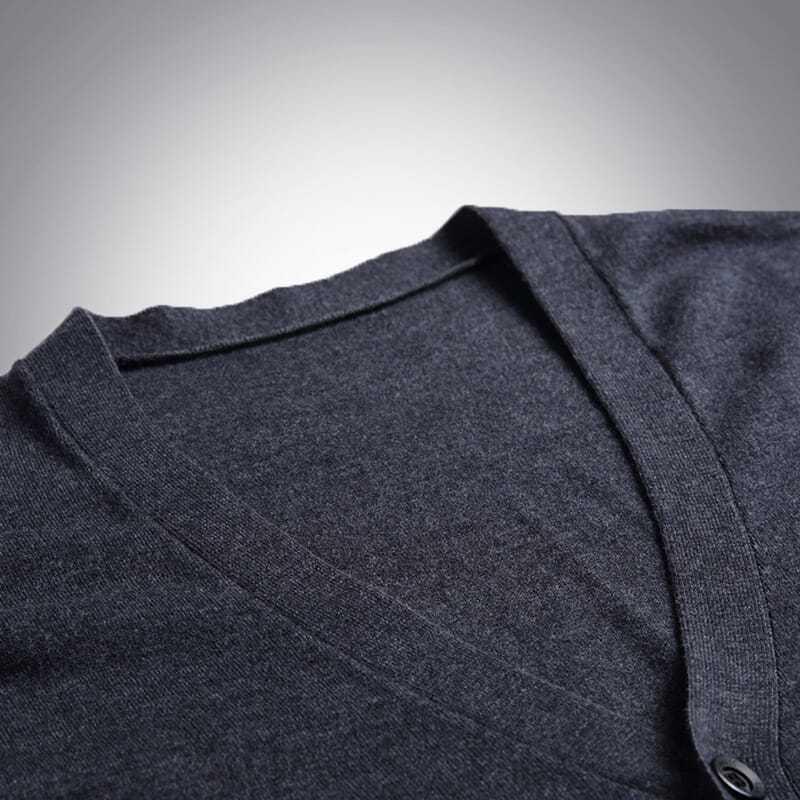 2023 Herren Koreanischer Stil Schwarzer Strick-Cardigan - Frühling/Herbst Knopfleiste Lockerer Pullover für Männer mittleren Alters