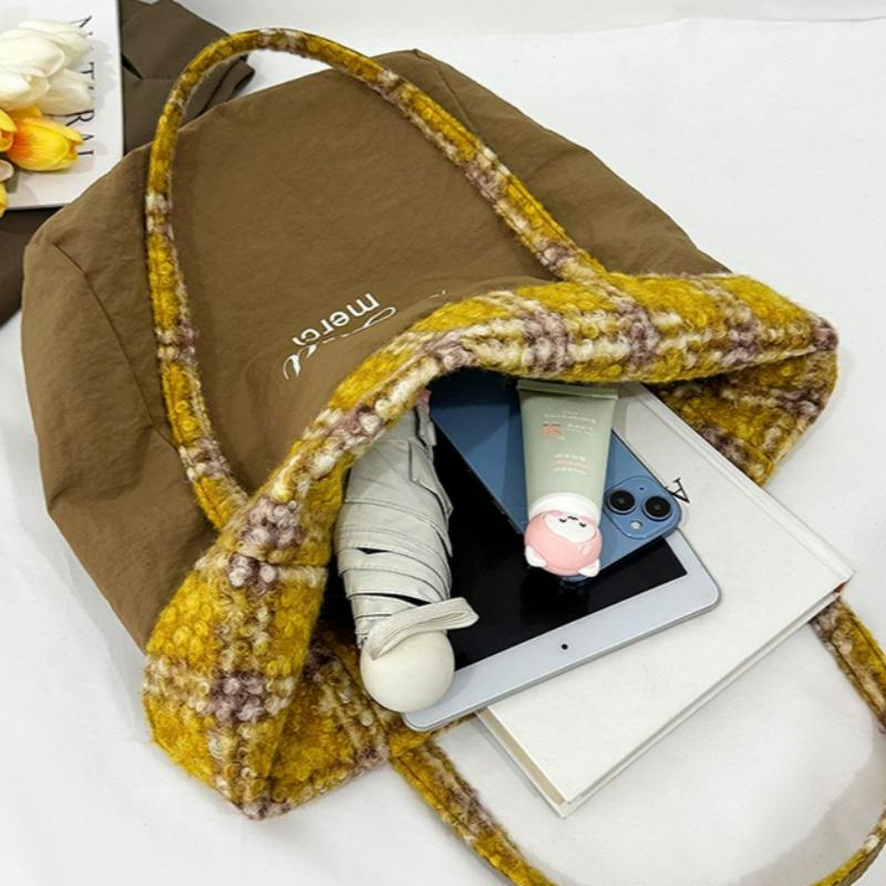 New Autumn Winter Fluffy Tote Crossbody Bag Fashi Plaid Textured Casual Shoulder Bag Large Capacity Casual Simple Storage Bag