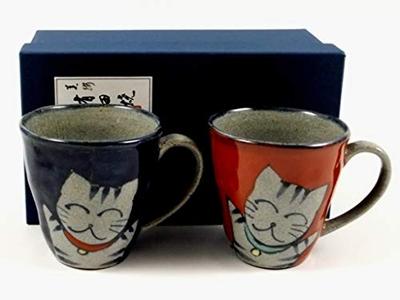 Arita Hasami Ware Shoho Kiln Banzai Cat Pair of Mugs