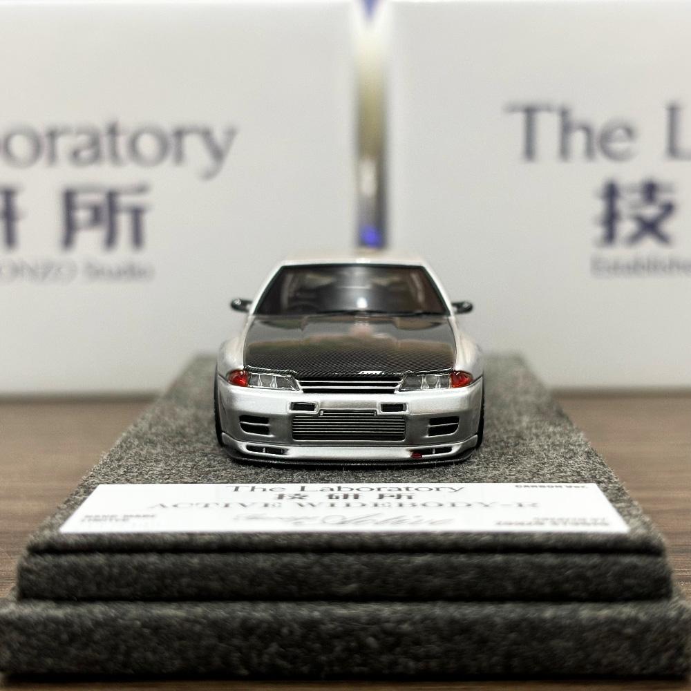 Ready Stocks The Laboratory 1/64  R32 Titanium Silver Resin Fully  Collection Gift Scale Model Car