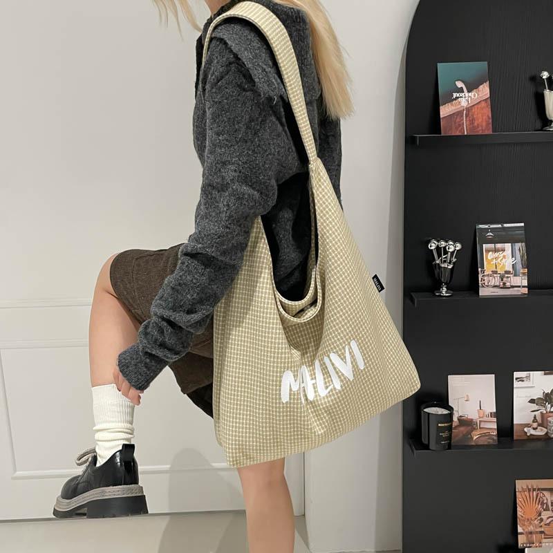 Retro large-capacity shoulder bag women's trend fashion new college student tote bag college style plaid tote bag