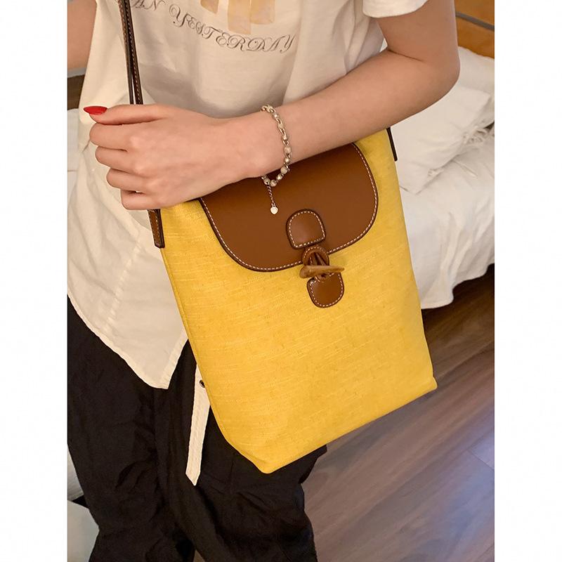 Simple casual small bag women 2025 new niche design small square bag versatile canvas mobile phone bag messenger bag