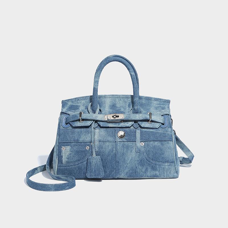 

Unique retro and cool platinum bag for women, 2024 new model, denim with a high-end feel, patchwork design, can be used as a handbag, shoulder bag джинсовый синий