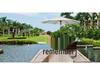 Waterproof Outdoor Sunshade Umbrella for Courtyard, Coffee Garden, and Homestay - Sun Protection, Rainproof, Replaceable Surface