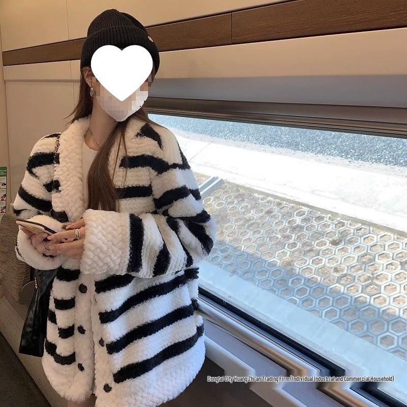 Women's 2025 Autumn/Winter Velvet Lambswool Coat - Soft Striped Casual Cardigan, Lazy Style Trendy Top