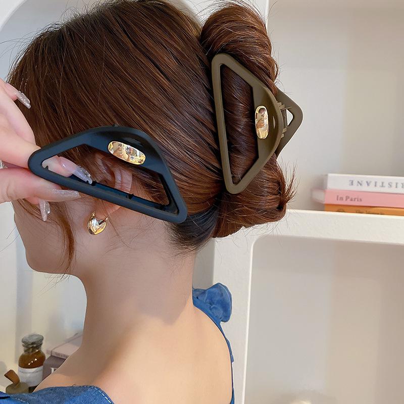 Heart Wave Hair Clip: Fashionable, Fresh, Versatile Shark-Style Accessory