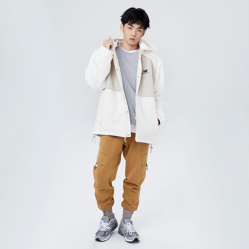 New Balance Velvet Jackets Unisex Ivory Hooded Moderate AMJ13383-MSU