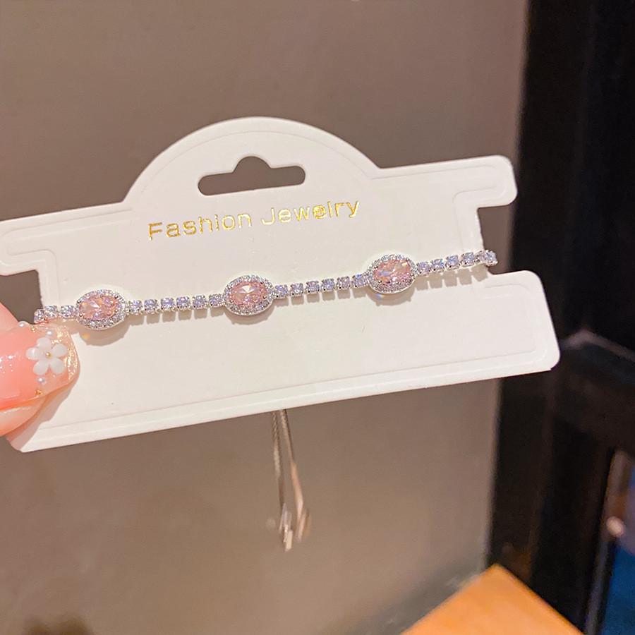 

Elegant Copper Zircon Oval Link Bracelet With Geometric Design For Gift Giving Silver Pink