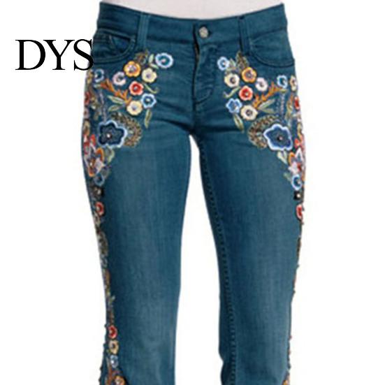 Women Mid Waist Jeans Floral Embroidery Flared Leg Button Zipper Closure with Pockets Plus Size Trousers Long for Dating Daily Wear Commuting