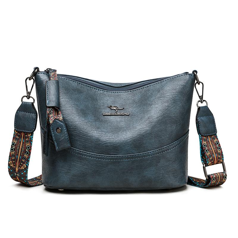 Soft and high-quality texture mother bag hand bag 2025 new versatile middle-aged women wide shoulder strap single shoulder messenger bag