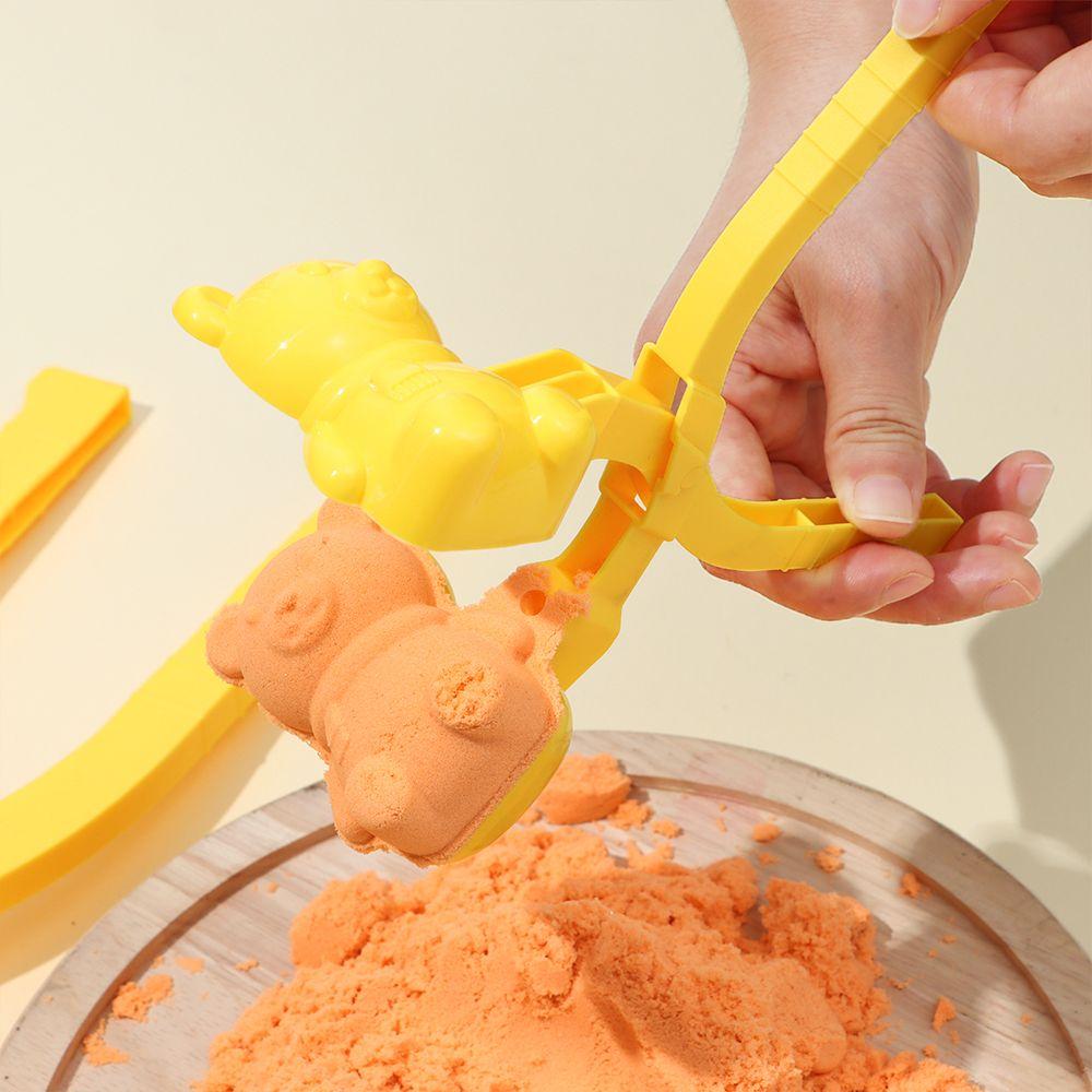 Winter Children Gift Game Outside Toy Bear Snowball Clip Bear Maker Snow Manufacture Sand Mold Tool