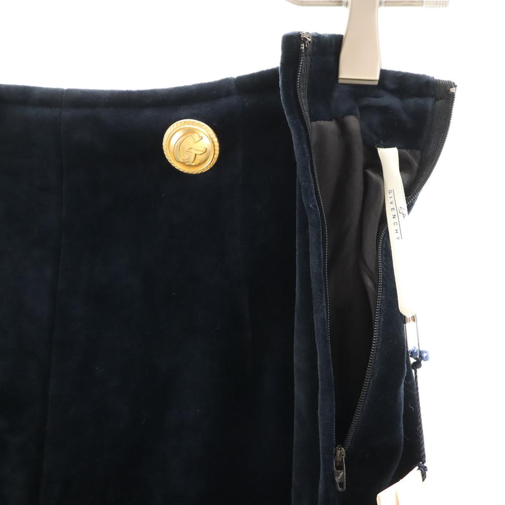 GIVENCHY 90s Unused, Made in Japan, Old Velor Shorts 9 Navy LIFE Tagged Women Used